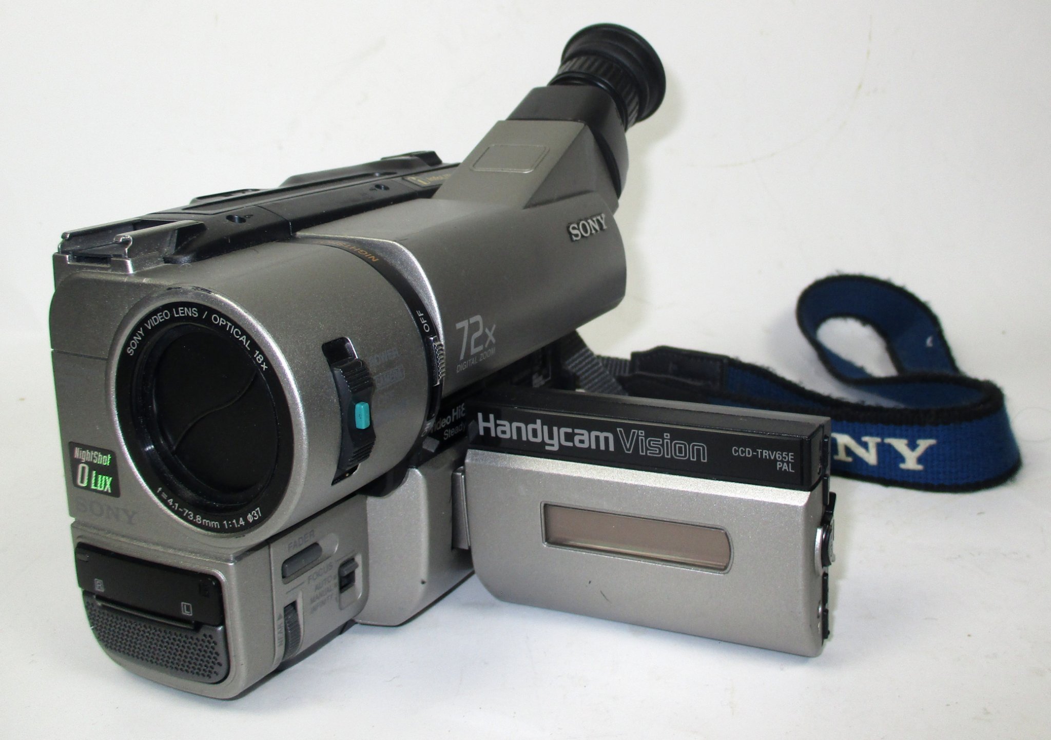 SONY HANDYCAM Vision CCDTRV65E PAL Video Hi8 X.. (445380815) ᐈ Köp på