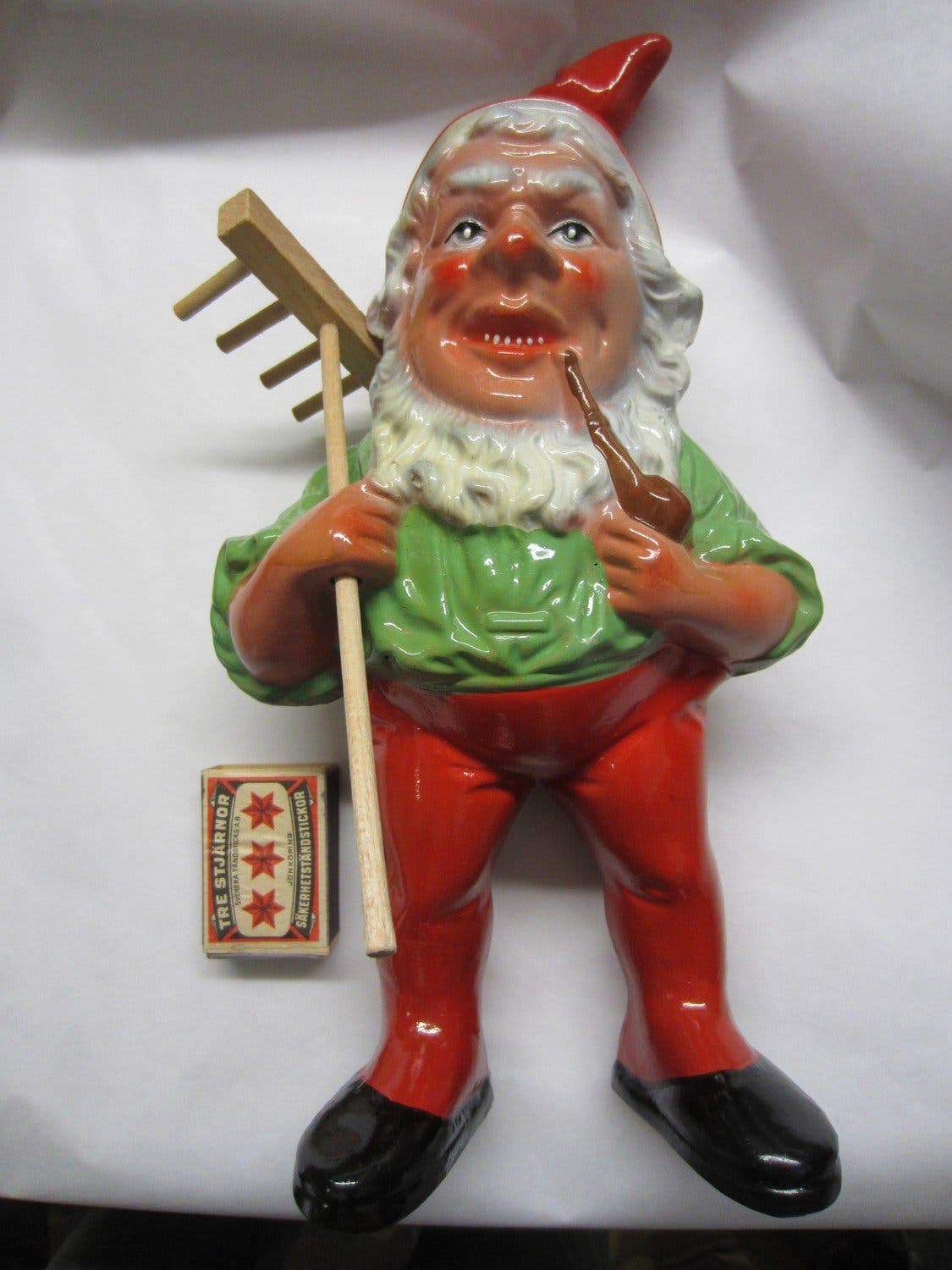 STOR ÄLDRE TOMTE MED PIPA OCH .. | Köp från nostalgimix på Tradera ...