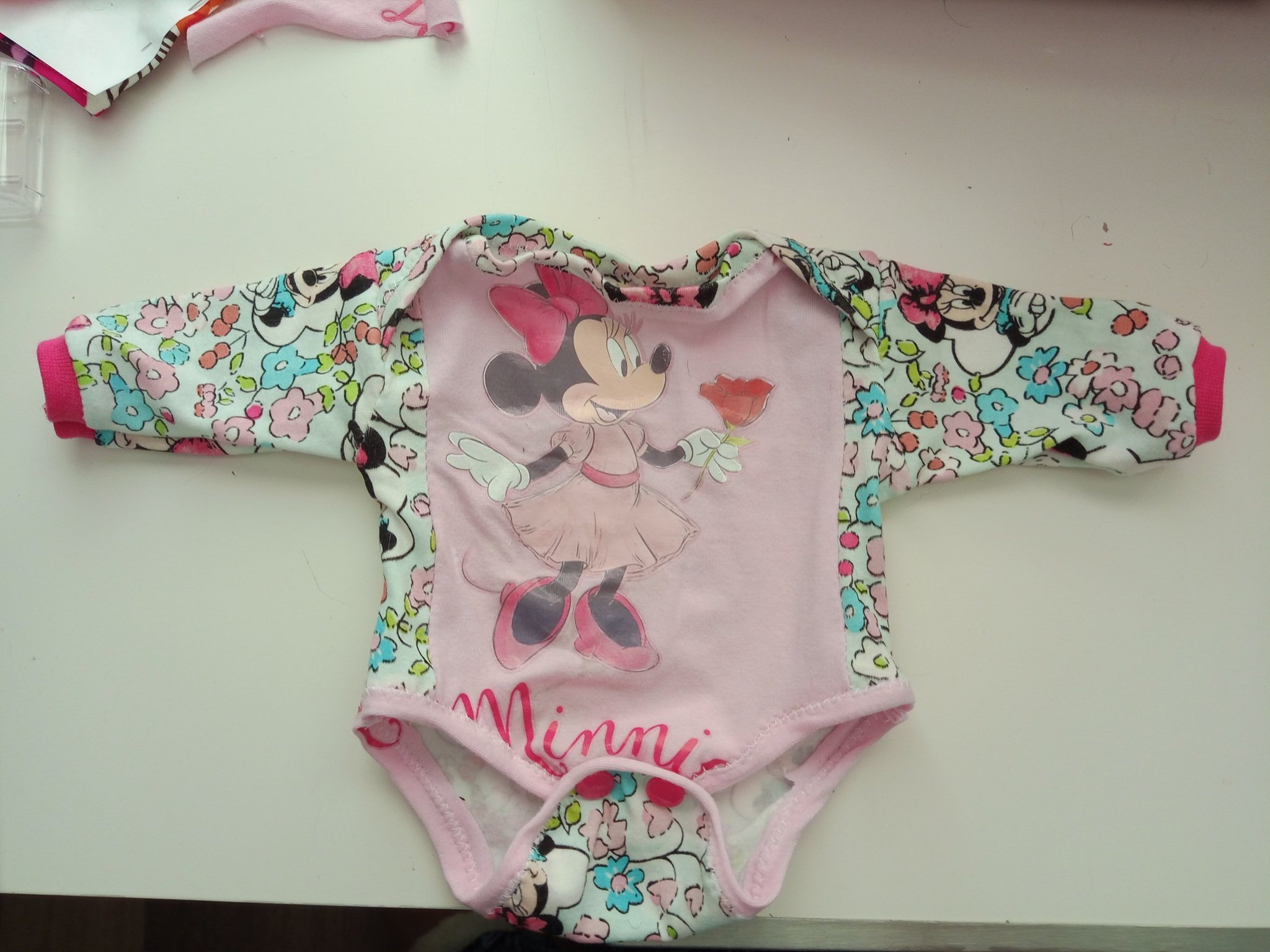 Body med mimmi passar ca 4346 cm dockor (baby