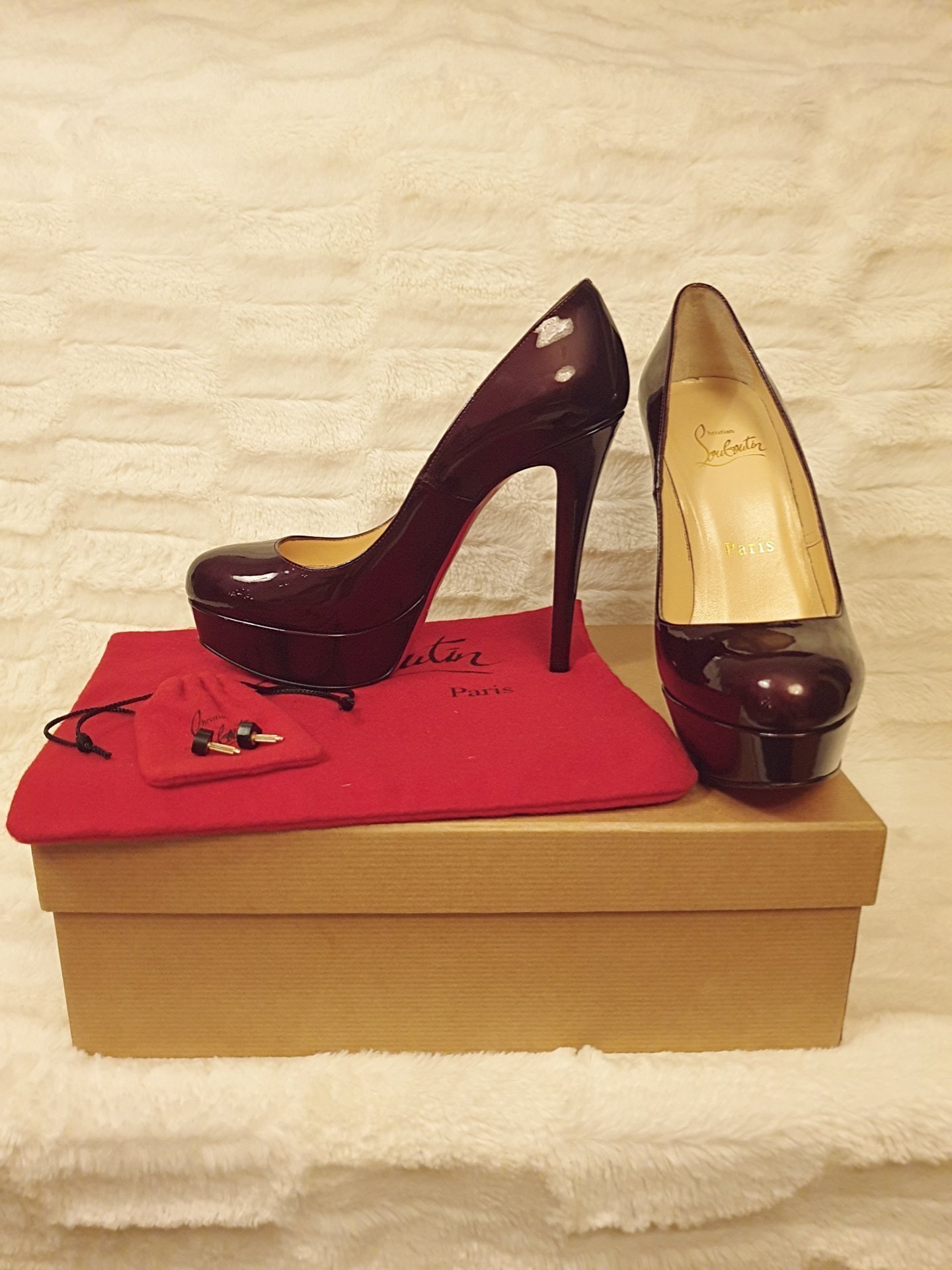 christian louboutin bianca 140 patent calf