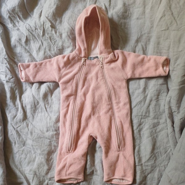 Åhléns ljusrosa fleeceoverall, storlek 50-56 | Köp på Tradera (756032476)