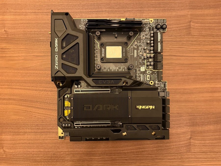 限定500台生産 Z690 AQUA OC マザーボード ATX 中古 限定500台