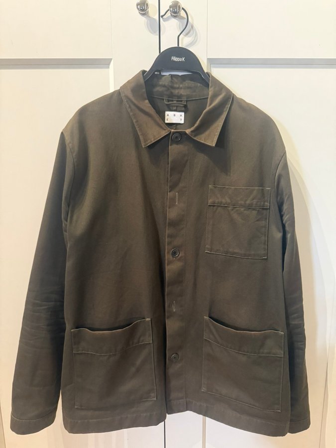 Se produkter som liknar ASKET Overshirt storlek M på Tradera