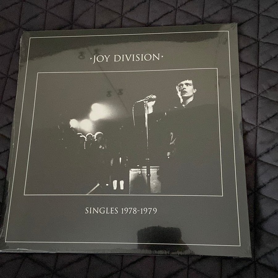 Joy Division 「 + - Singles 1978-80」 Joy Division – Singles 1978-1980 – 2 x Vinyl (LP