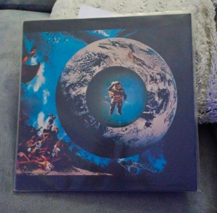 Se produkter som liknar The KLF - Space (Original 199.. på Tradera