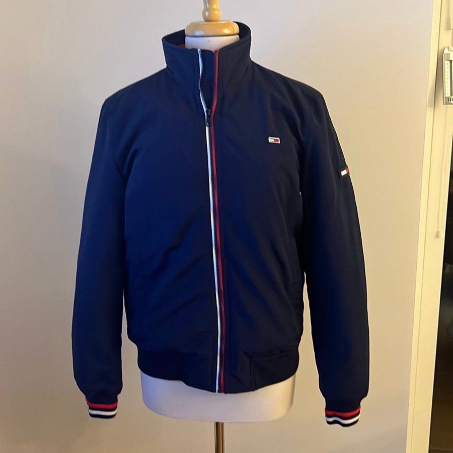 Tommy Jeans blå bomber jacka, storlek S Köp på Tradera (698259998)