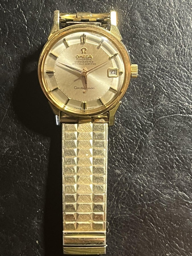 liknar Omega Constellation chronomet 