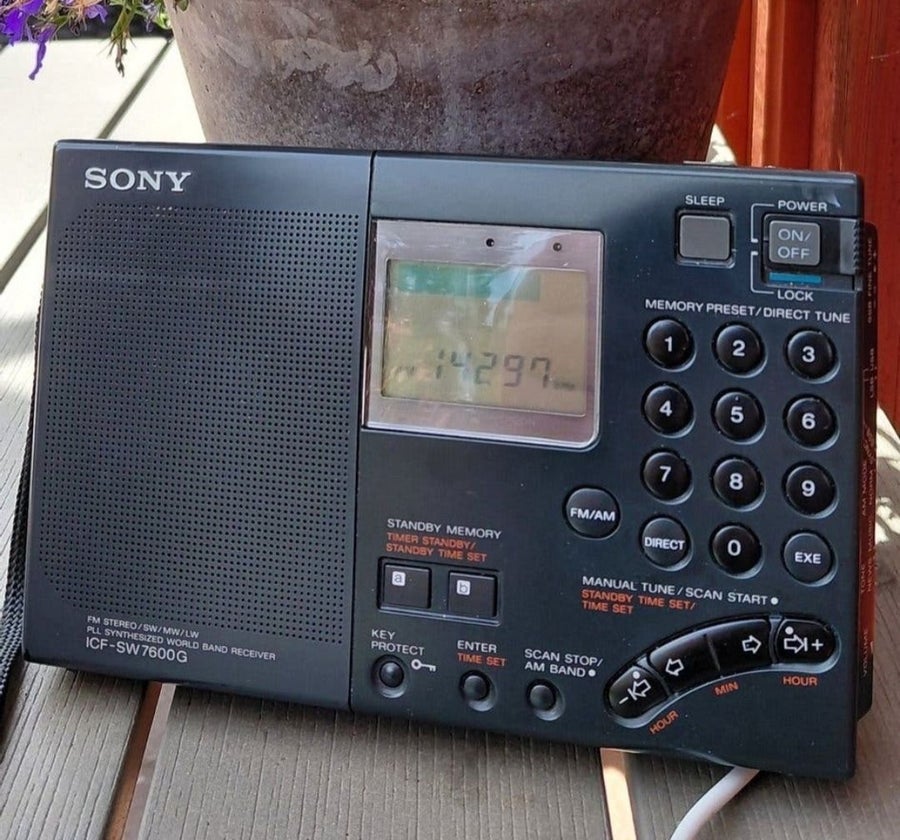 Sony ICF-SW7600G World Band Receiver Made in Ja.. | Köp på Tradera