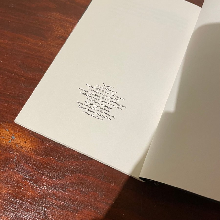 SCUM Manifest av Valerie Solanas, 2003 förord a.. | Köp på Tradera  (713992177)