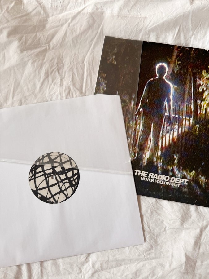 The Radio Dept. – Never Follow Suit 12