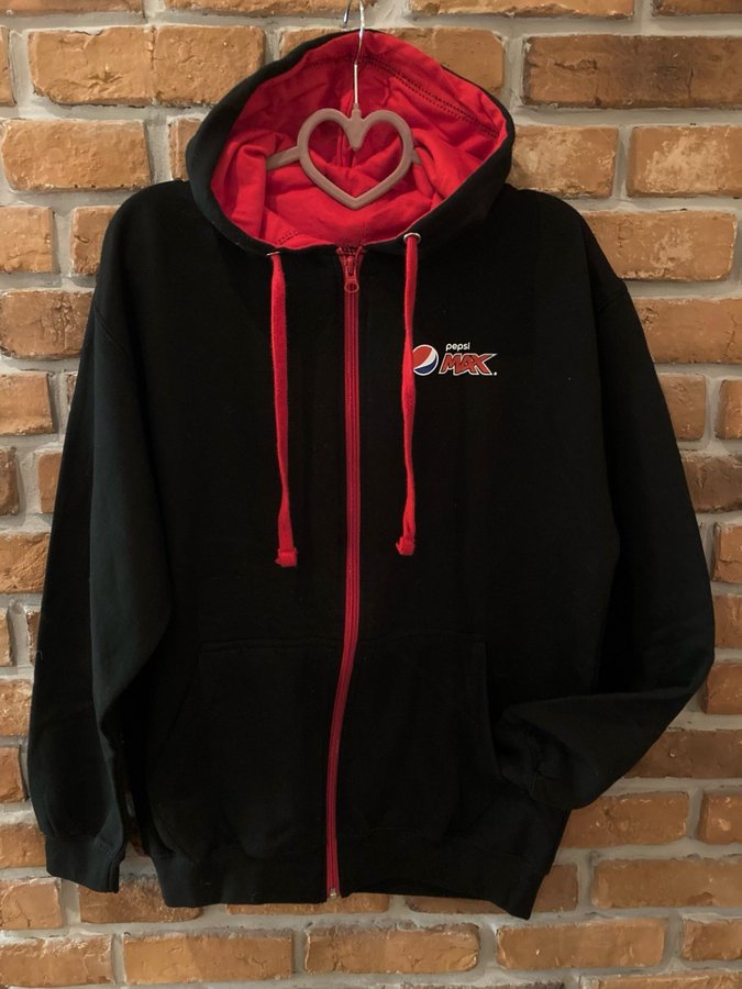 Se produkter som liknar Pepsi Max svart zip hoodie pa Tradera 649033148