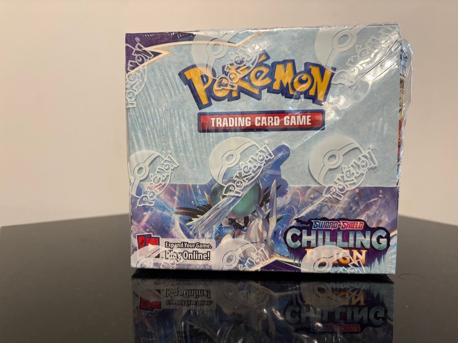 Se produkter som liknar Pokemon - Exclusive Chilling .. p Tradera  (727551840)