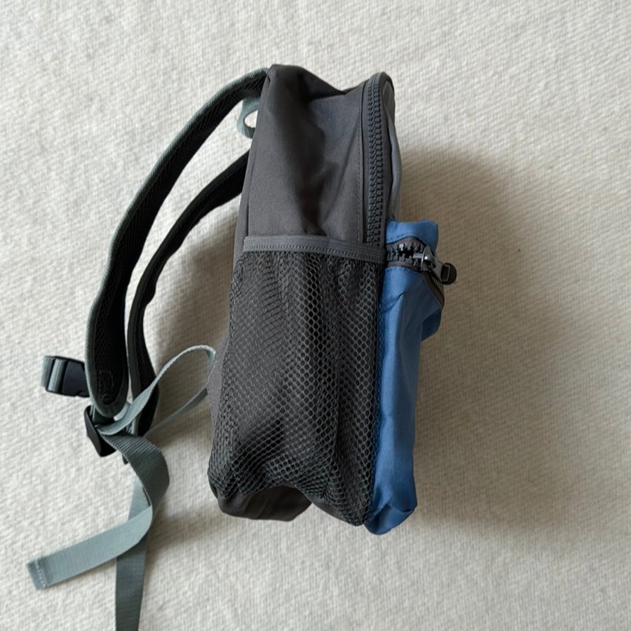 Se produkter som liknar Livly ryggsack NY SLEEPING CU. pa Tradera 650840048