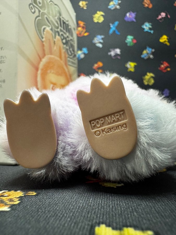 ラブブ　THE MONSTERS Big into Energy LUCK Labubu The Monsters Big into Energy Series Vinyl Plush
