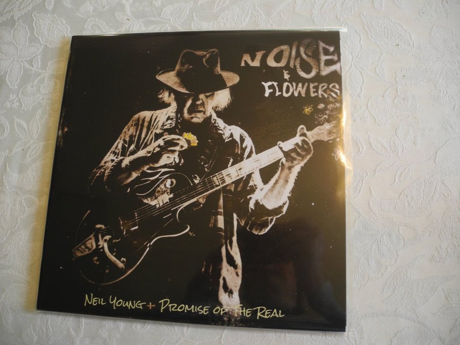 ワールドワイド2discs LP Neil Young + Promise Of The Real Noise &amp; Flowers  093624883104 Reprise Records /00660 NjUtNzEwMS5qcGVn.jpeg