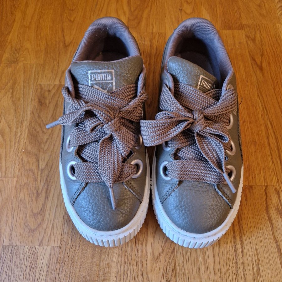 Puma Shoes Puma Platform Kiss Lea PUMA Platform Kiss Lea Sneakers Storlek  36 Köp På Tradera