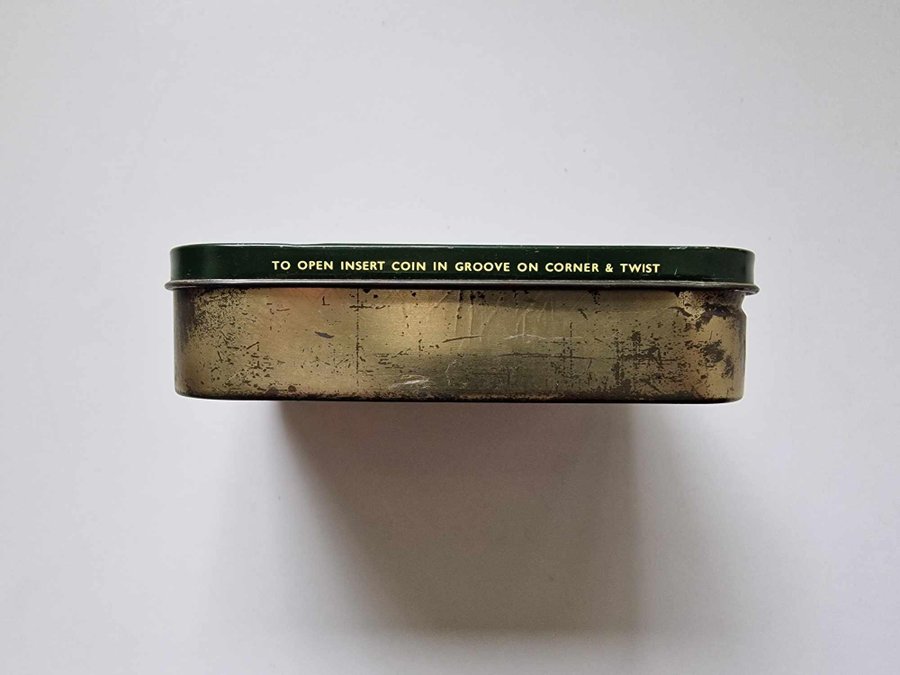 rich dark honeydew tobacco Gallaher's Rich Dark Honeydew Tobacco Tin