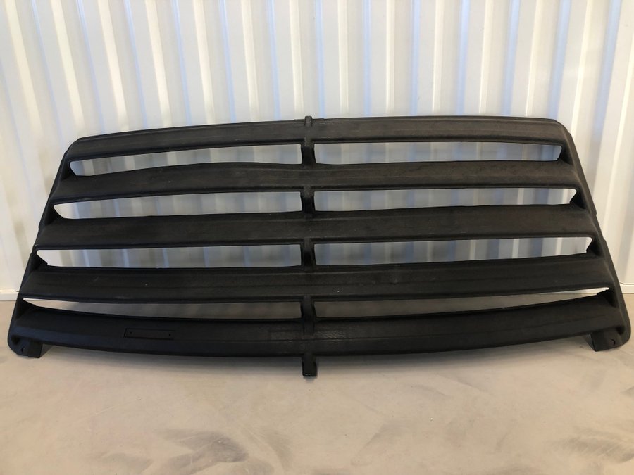 Se produkter som liknar Volvo 240 140 Jalusi på Tradera (589365967)