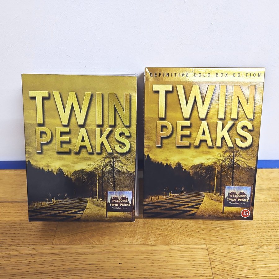 Se produkter som liknar Twin Peaks Definitive Gold Bo.. på Tradera