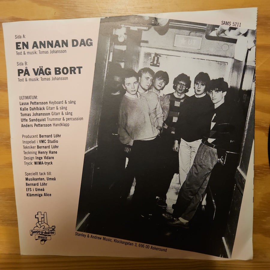 Ultimatum - En annan dag / På väg bort (1984, V.. | Köp på Tradera ...
