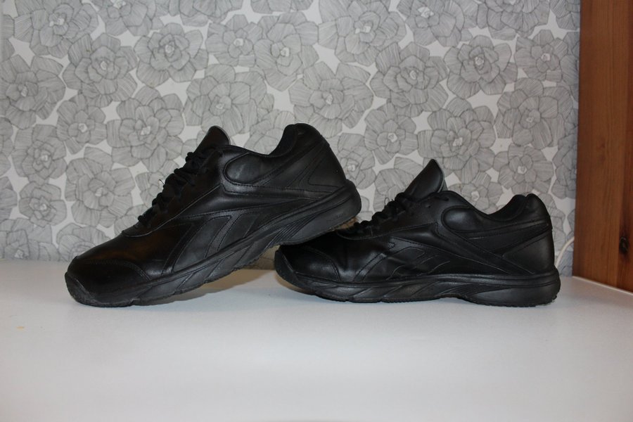 Reebok skor, svarta, storlek 46 Köp på Tradera (686195796)