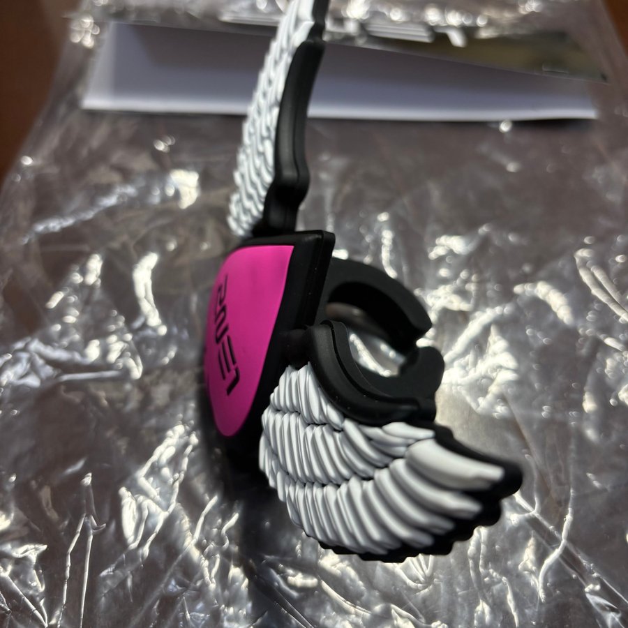 2NE1 Official JAPAN TOUR Pen Light Stick White .. | Köp på Tradera