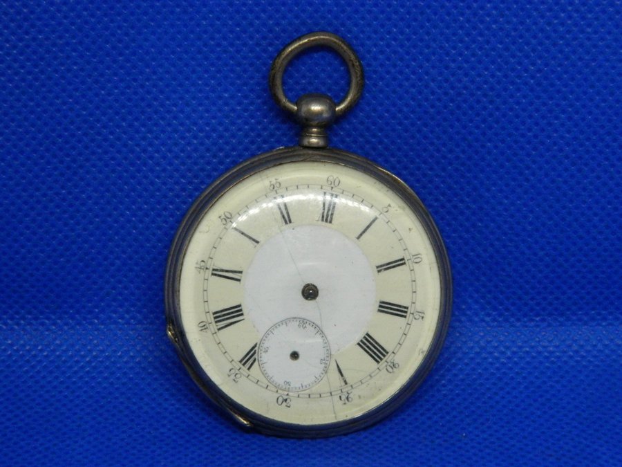Se Produkter Som Liknar Cylindre 4j C 1860 Silver Fi Pa Tradera