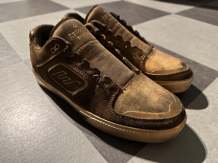 Gold Andrew Reynolds G6 Andrew Reynolds Best Emerica Skate Shoes
