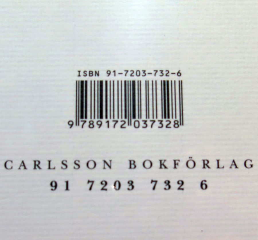Se produkter som liknar ETT PLASTAT EXEMPLAR AV DEN F.. på Tradera