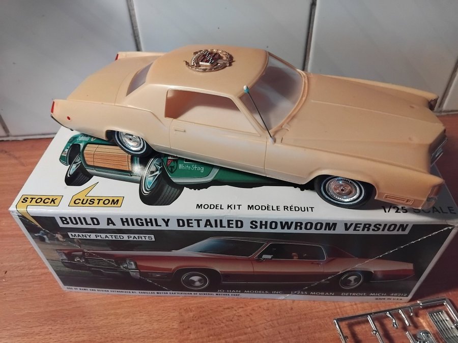 Se produkter som liknar 1/25 Jo-Han Cadillac Eldorado.. på Tradera