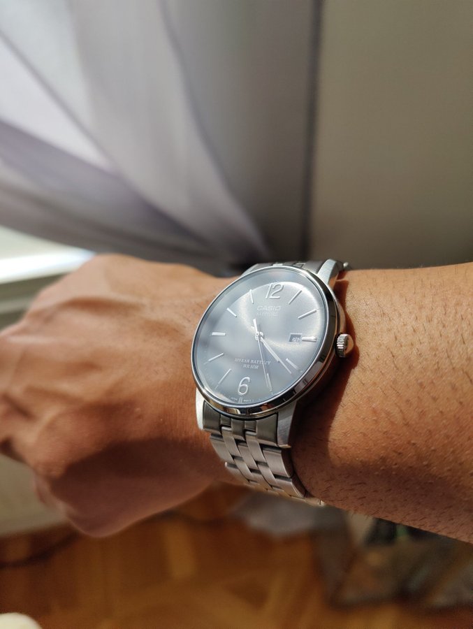 Se produkter som liknar Casio 2719 MTS 100 klocka med. pa Tradera 640874616