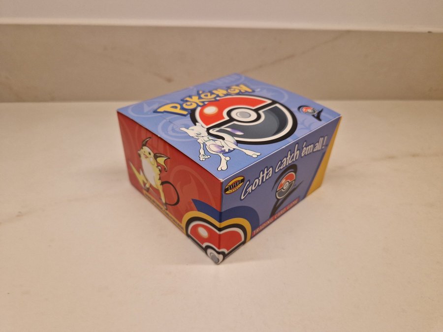 Se produkter som liknar Pokmon Base Set 2 Booster Bo.. p Tradera  (730255923)