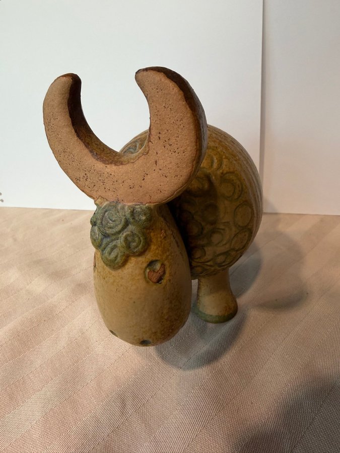 Lisa Larson - Buffel från serien Jura | Köp på Tradera (708177290)