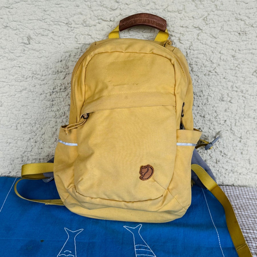 herschel backpack pink and grey Supply Co. Heritage Gargoyle OS With a convenient outside sewing patterns you can gift Color:Lime Chartreuse Hydration Backpack, 25L Hiking