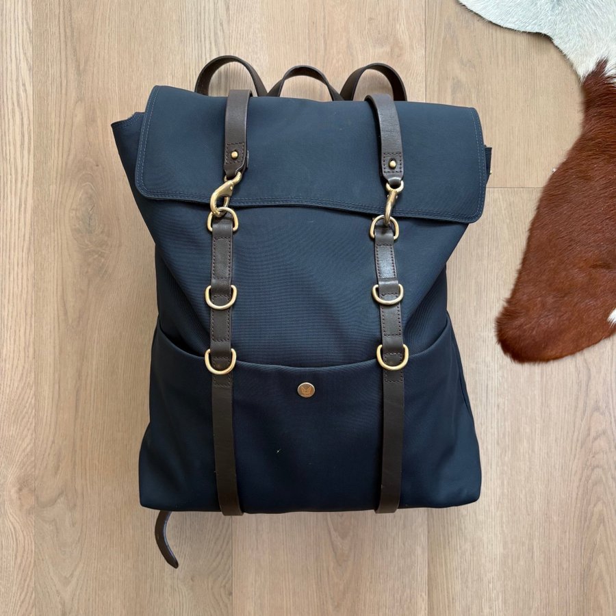 Mismo M/S Nylon Backpack Navy/Dark Brown | Köp på Tradera (700954226)