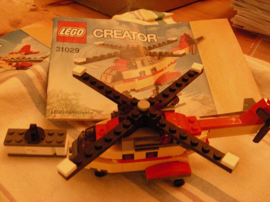 LEGO Creator 31029 Cargo Heli Köp på Tradera (698349683)
