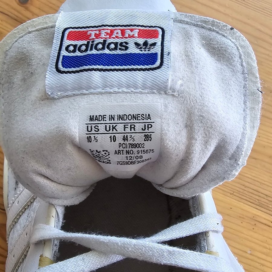 Se produkter som liknar Adidas goodyear Vita Storlek pa Tradera 641005701