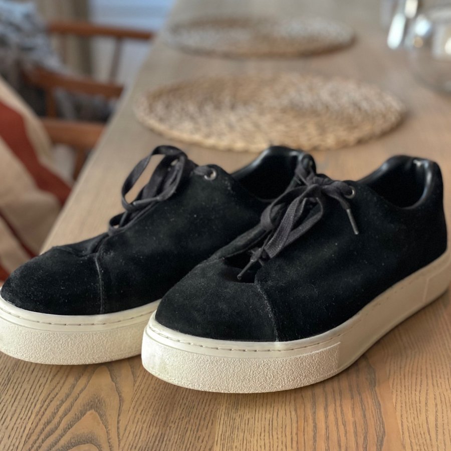 Eytys doja suede black best sale