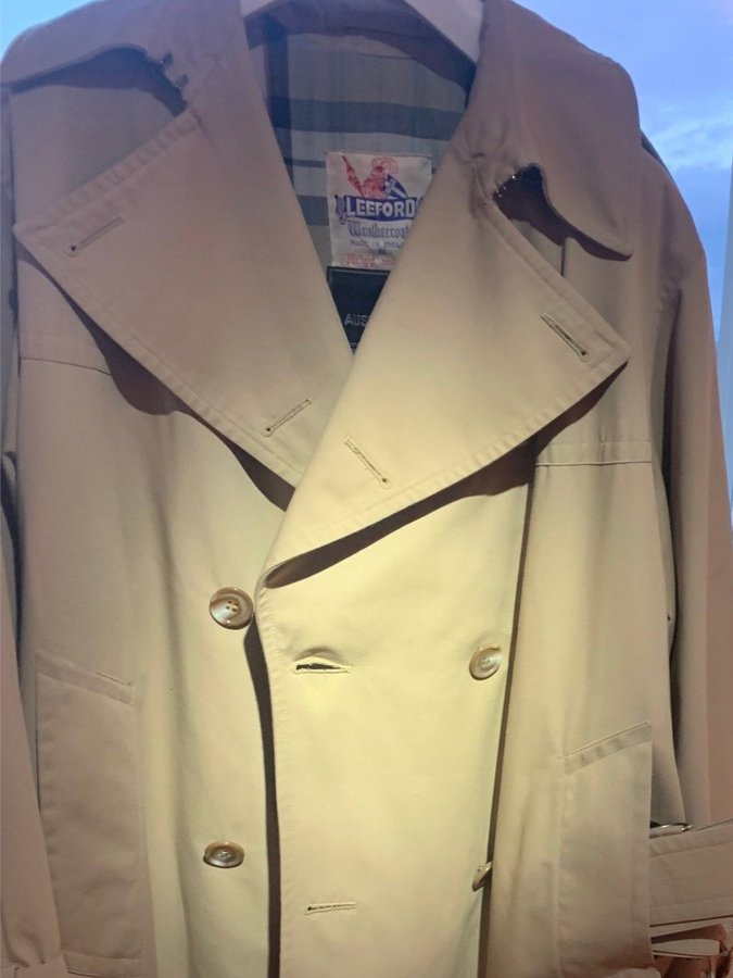 Se produkter som liknar Austin Reed (Leeford) beige t.. på Tradera