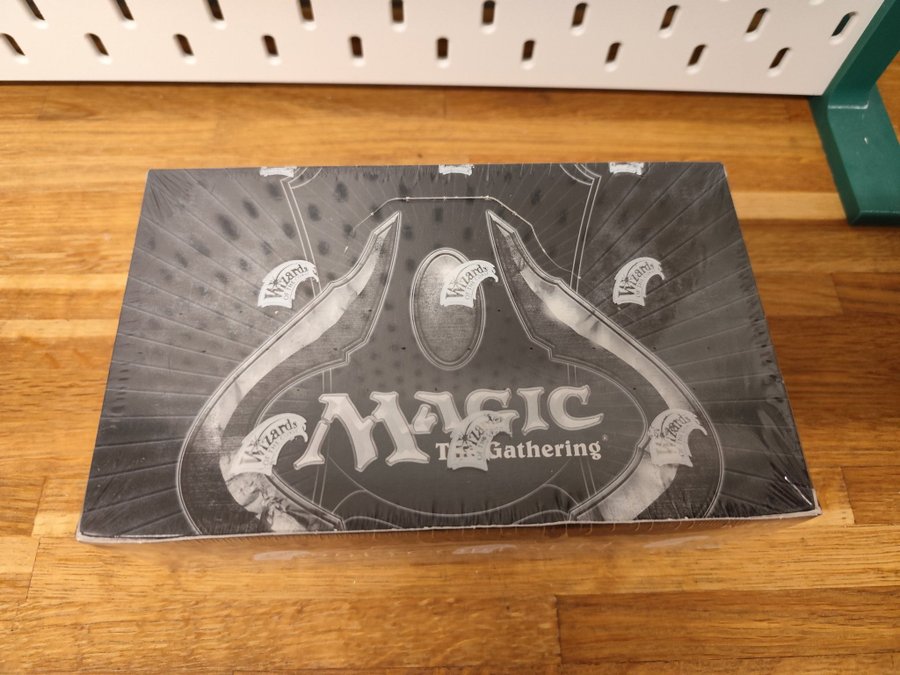 Se produkter som liknar Ny! Magic Core 2013 Booster B.. p Tradera  (730474111)