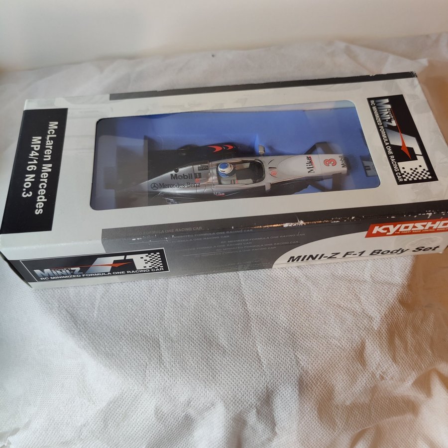 Miniz-F1 McLaren MP4/16 No.4 未使用品 絶版・新品未使用 京商 ミニッツ ラジコン F1 マクラーレン