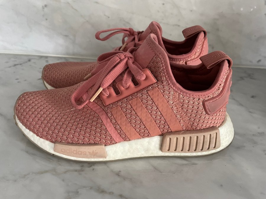 red & white converse