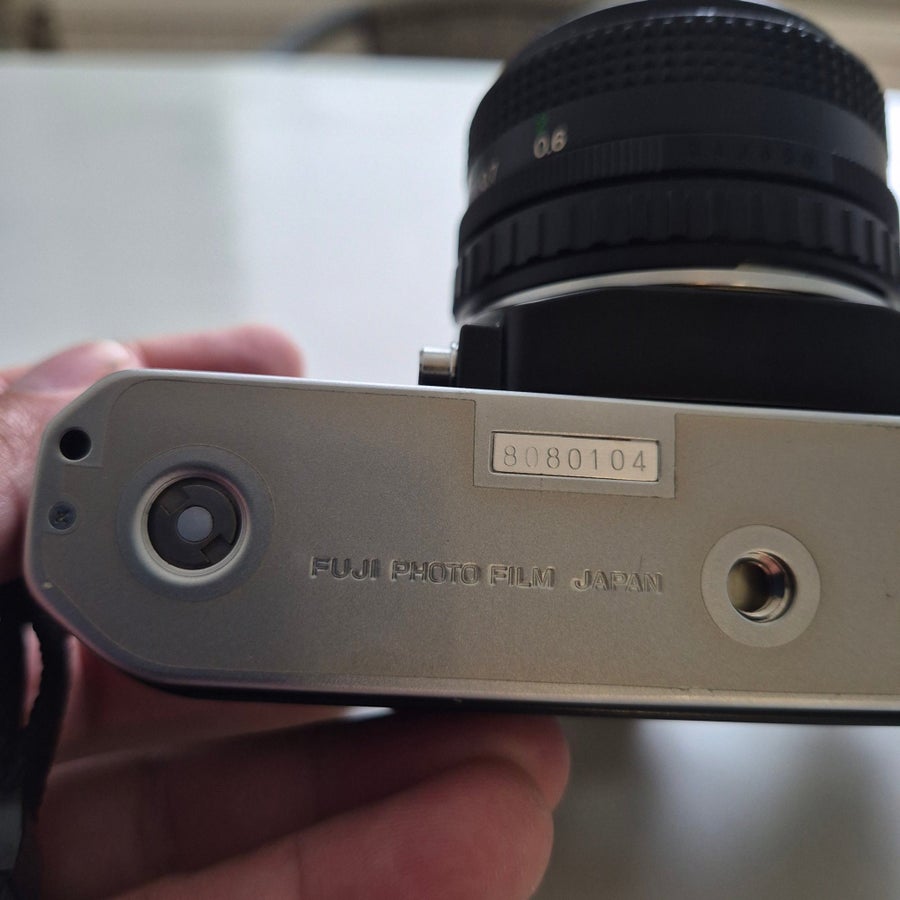 Se produkter som liknar Fujica AX-1 analog systemkame.. på Tradera