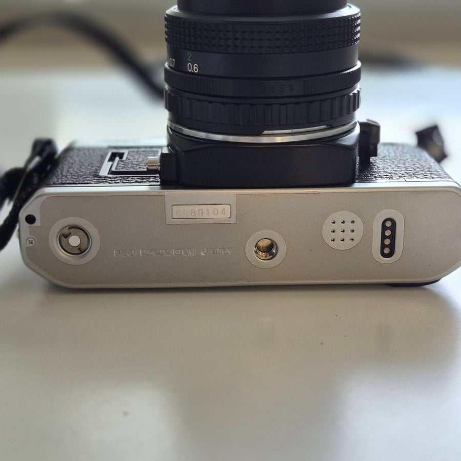 Se produkter som liknar Fujica AX-1 analog systemkame.. på Tradera
