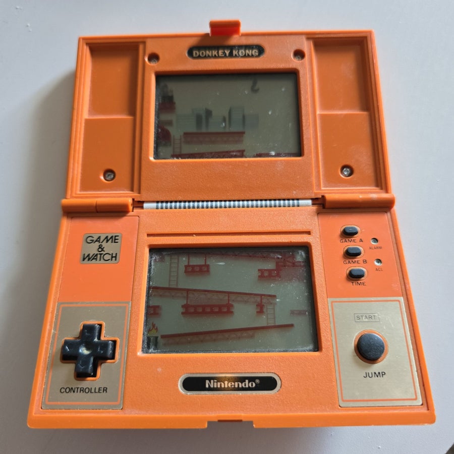 Nintendo Game & Watch Donkey Kong DK-52 | Köp på Tradera (741282932)