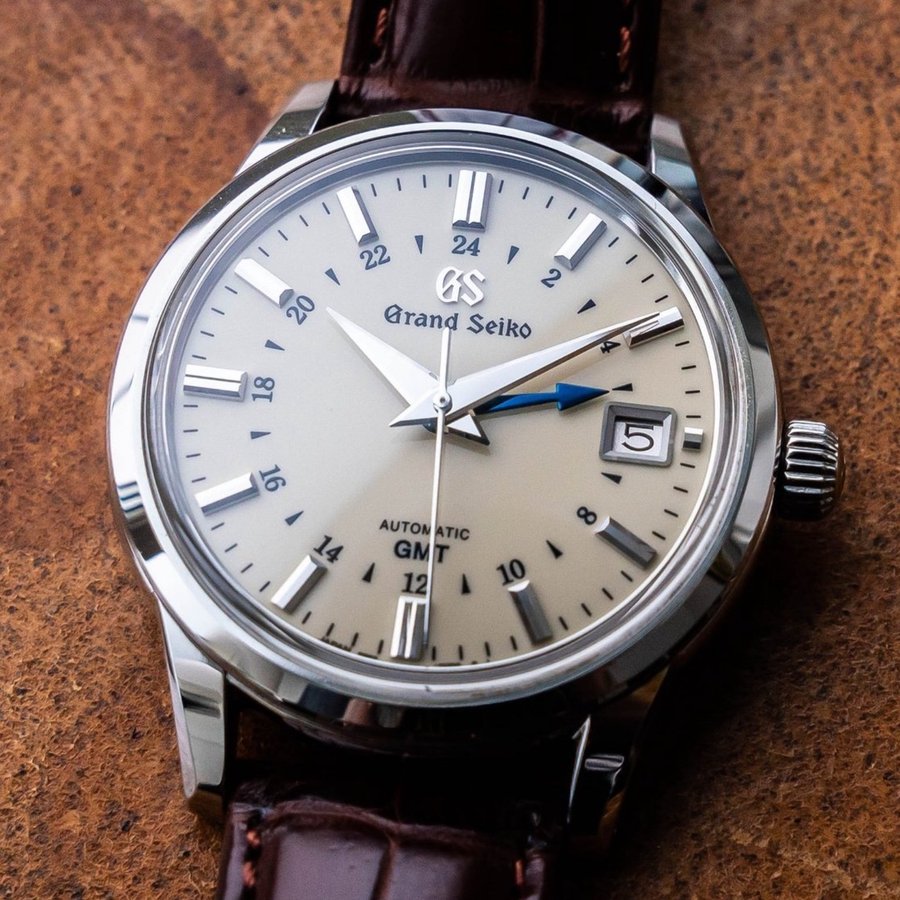 Grand Seiko GMT Elegance Collec K b fra UtopianTime p Tradera