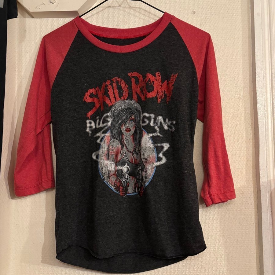 Se produkter som liknar SKID ROW Big Rare på Tradera