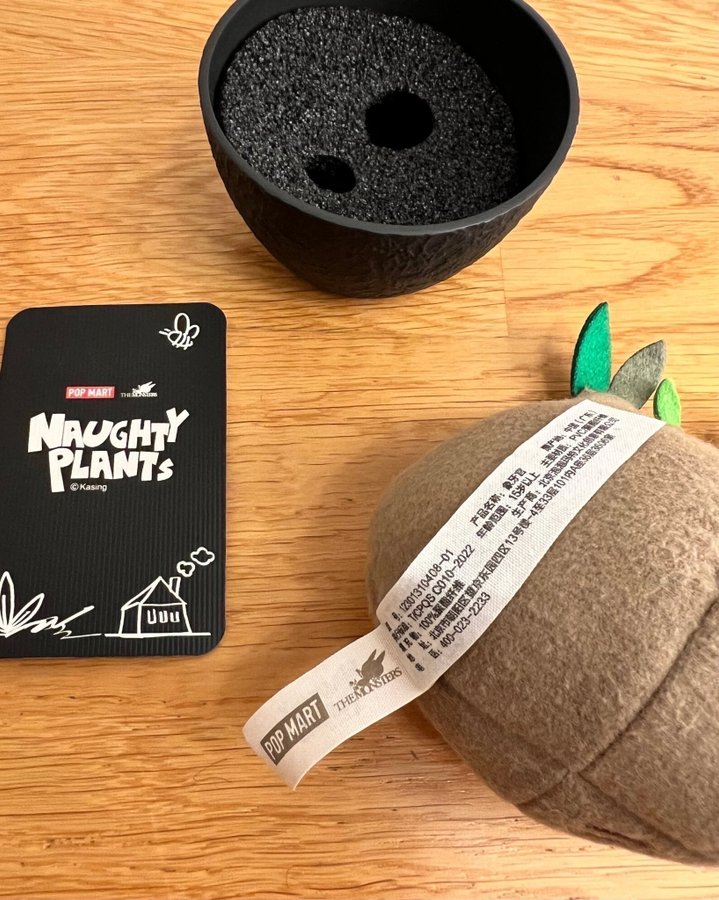 NAUGHTY PLANTS Elephant's Foot