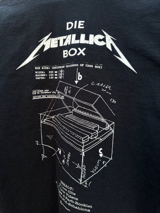Se produkter som liknar Metallica t-shirt 1993 Live S.. på Tradera