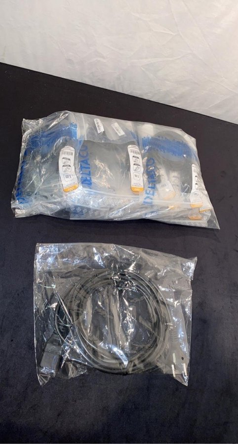 Grenuttag rackskåp APC AP9572 | Köp från CCparts på Tradera (554837083)